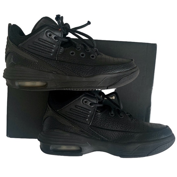 Nike Jordan Max Aura 5 (GS) Black Anthracite Youth Kids Leather Sneakers - Picture 4 of 10